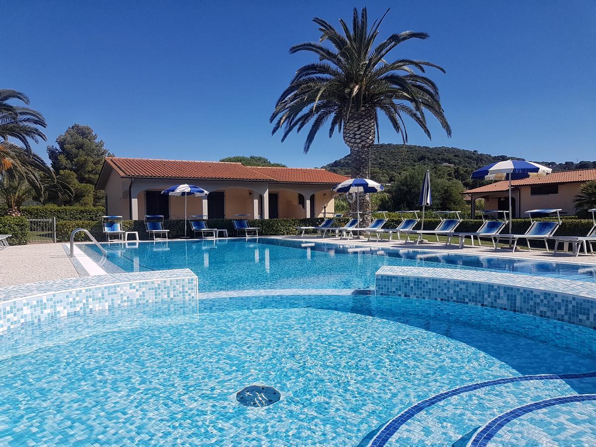 Lido Azzurro Residence Rta Capoliveri  Buitenkant foto